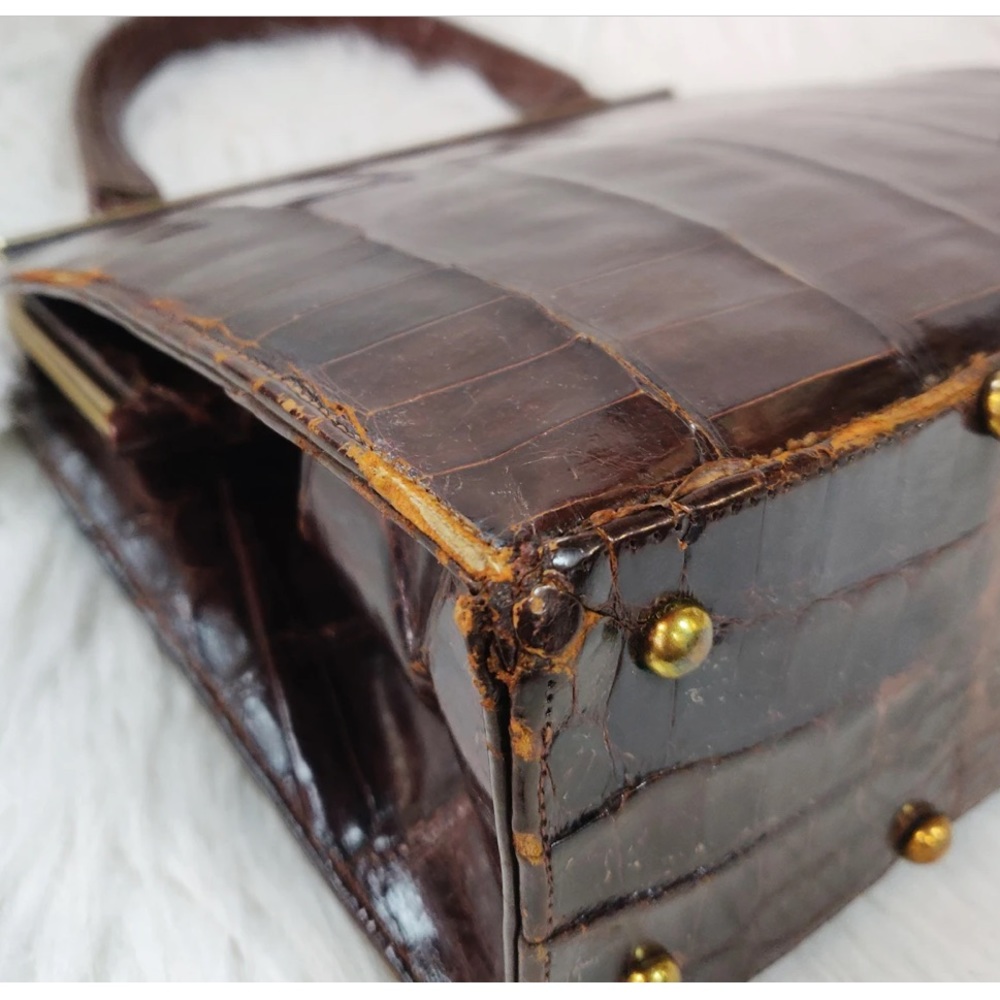 Vintage Bellestone Alligator Purse - Picture 3 of 6